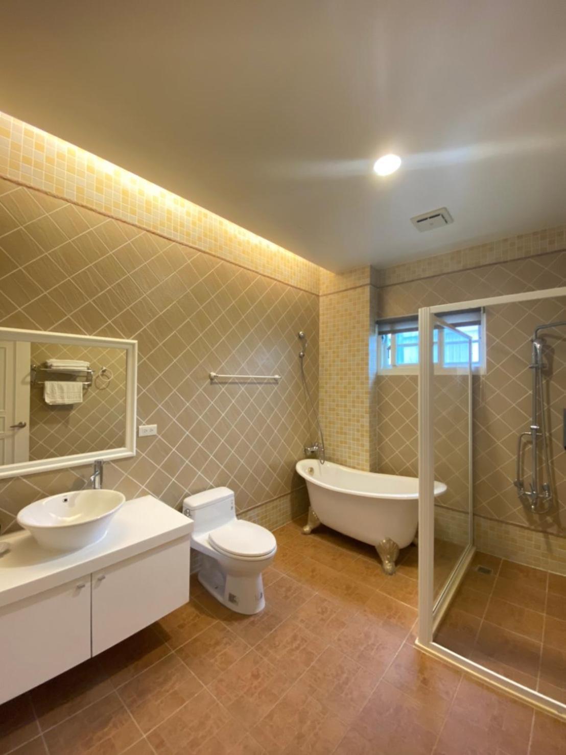 伊莎愛莉溜滑梯親子民宿 Wujie Habitación foto