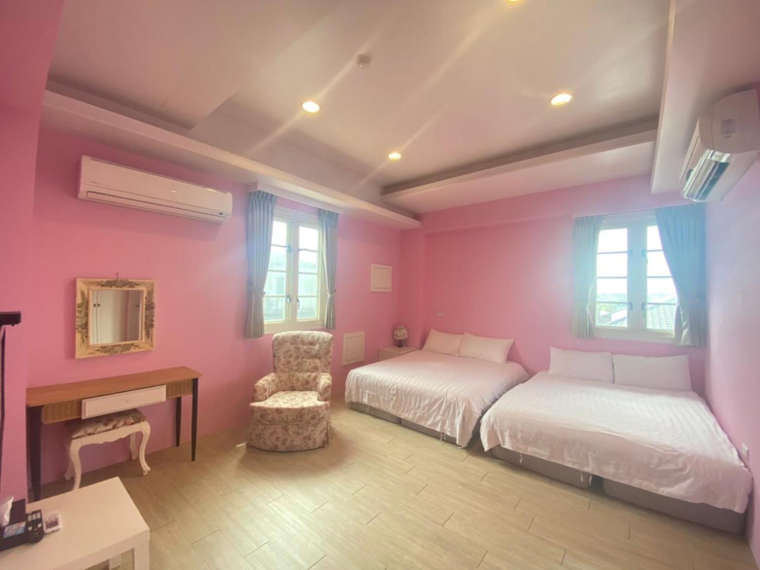 伊莎愛莉溜滑梯親子民宿 Wujie Habitación foto