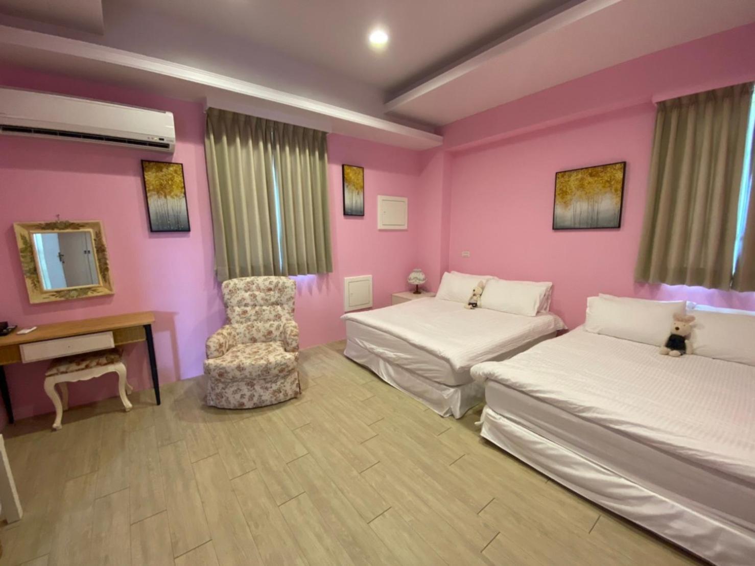 伊莎愛莉溜滑梯親子民宿 Wujie Habitación foto