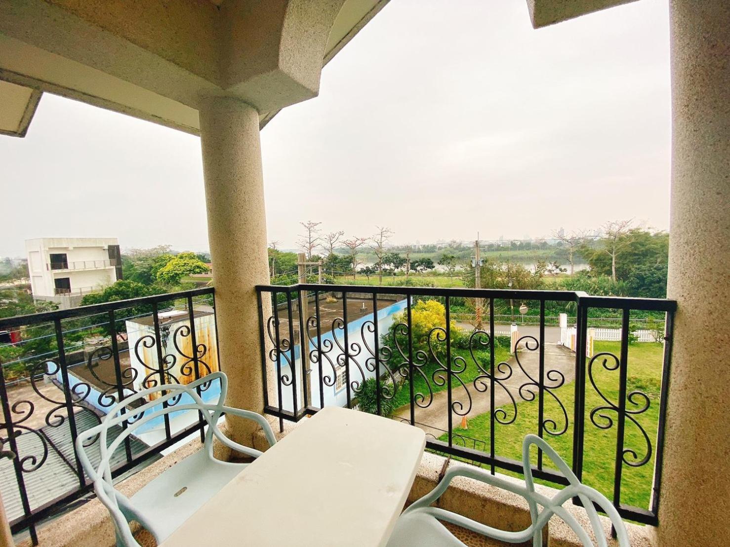 伊莎愛莉溜滑梯親子民宿 Wujie Habitación foto